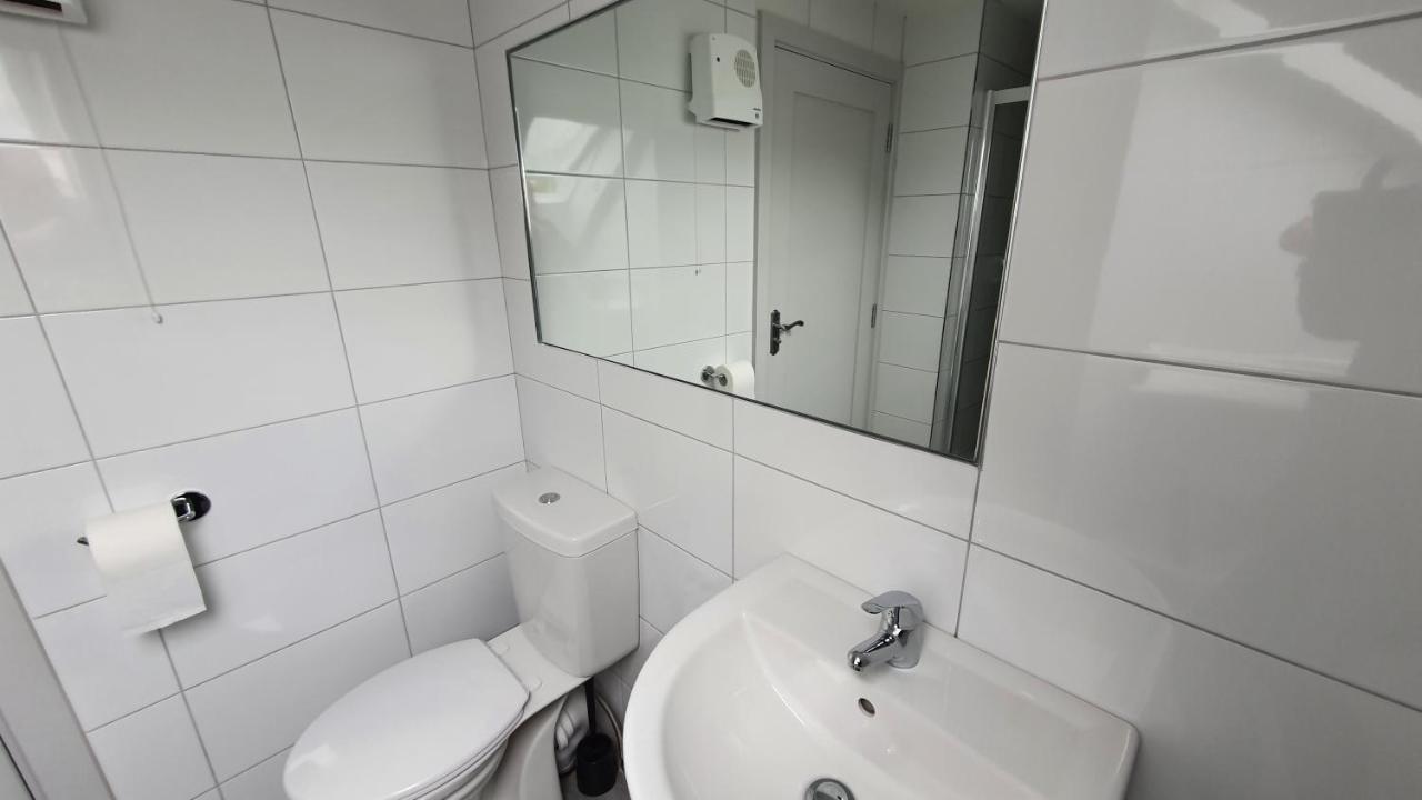 Pasta Factory Guest Rooms غالواي المظهر الخارجي الصورة