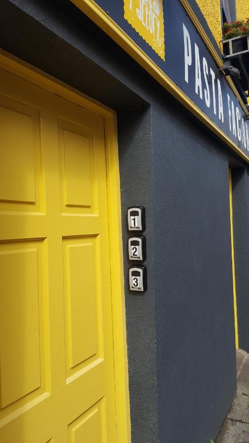 Pasta Factory Guest Rooms غالواي المظهر الخارجي الصورة